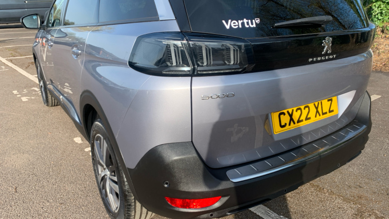 Peugeot 5008 1.5 BlueHDi Allure 5dr Diesel Estate